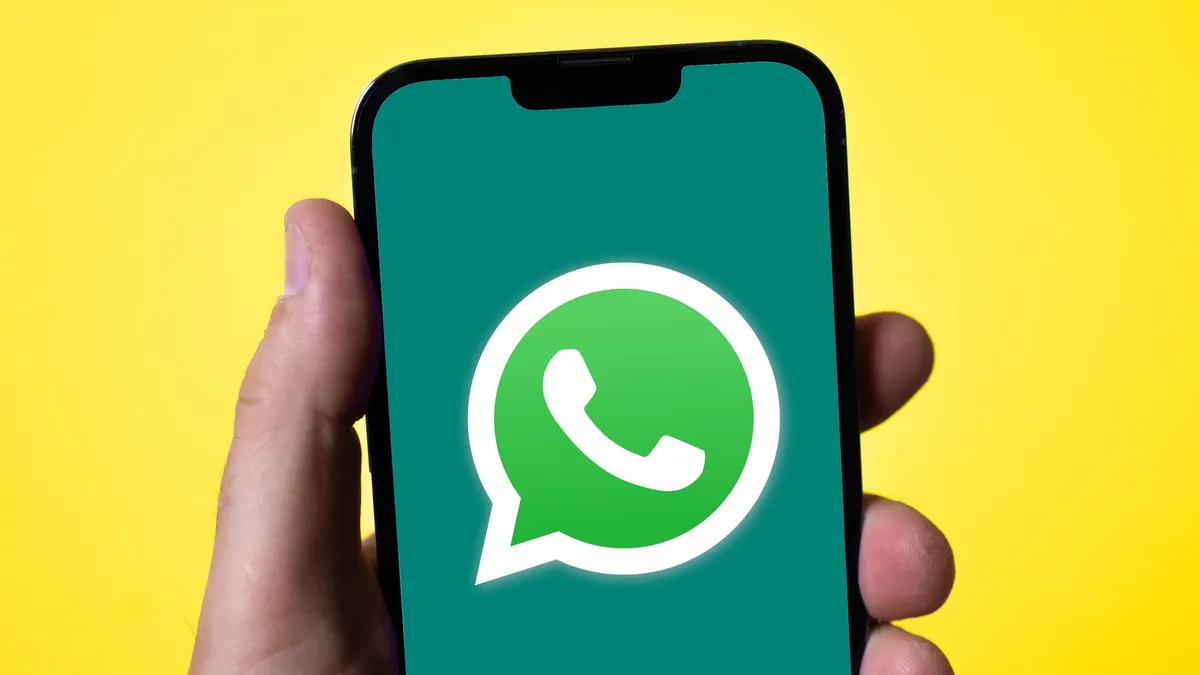 How to restore chat history on WhatsApp